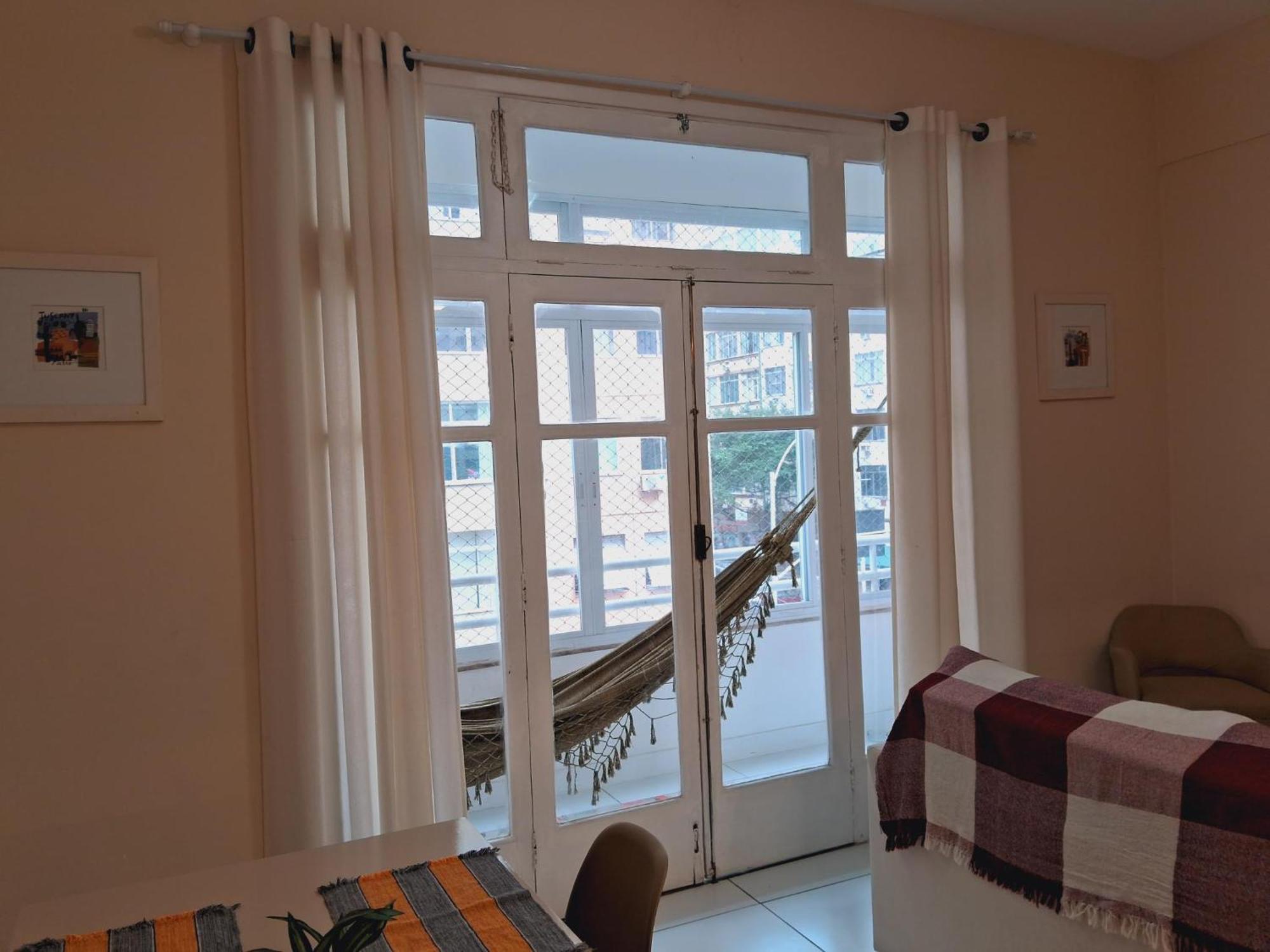 Tres Quartos Em Copacabana