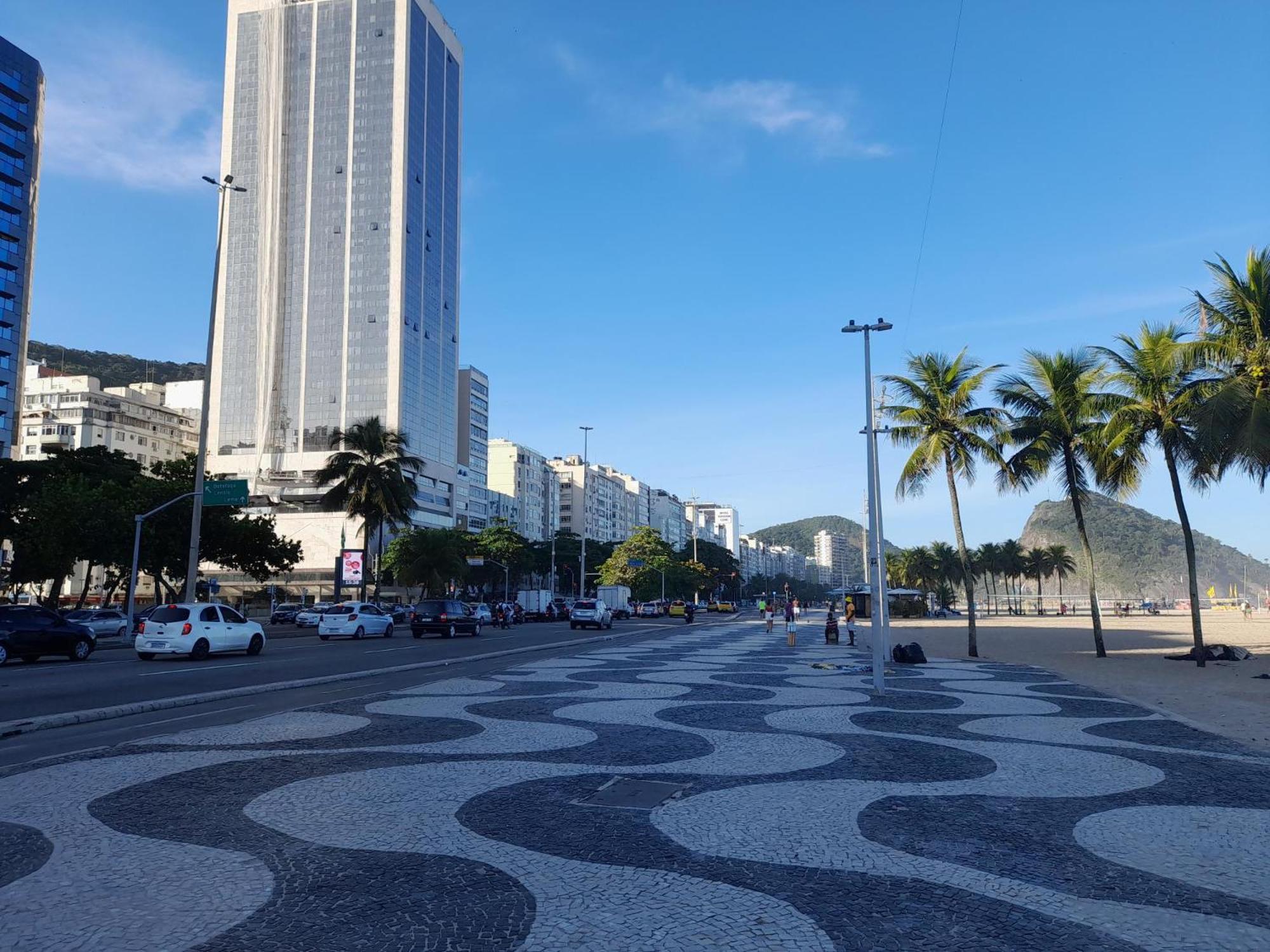Tres Quartos Em Copacabana * Rio de Janeiro